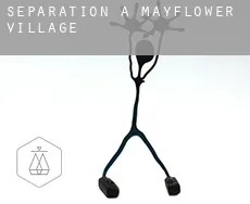 Séparation à  Mayflower Village